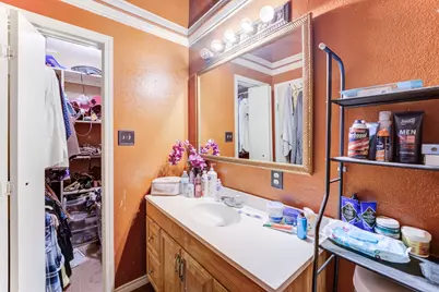 316 Hickman Lane, Angleton, TX 77515 - Photo 23