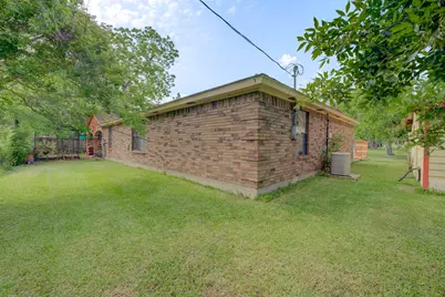 316 Hickman Lane, Angleton, TX 77515 - Photo 47