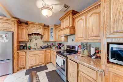 316 Hickman Lane, Angleton, TX 77515 - Photo 13