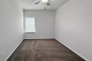 10906 Amador Peak Dr, Iowa Colony, TX 77583 - Photo 9