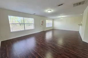 8126 Golf Green Cir, Houston, TX 77036 - Photo 3