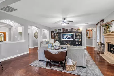 8810 Tumblewood Drive, Beach City, TX 77523 - Photo 13