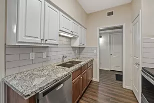 2400 N Braeswood Blvd, Houston, TX 77030 - Photo 5