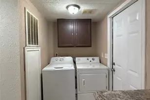 2000 W Humble St, Baytown, TX 77520 - Photo 7