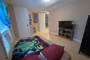 2000 W Humble St, Baytown, TX 77520 - Photo 11