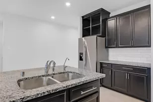 2442 Goddard Grn Dr, Rosharon, TX 77583 - Photo 7