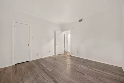 1201 Bering Drive #85, Houston, TX 77057 - Photo 15