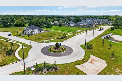 2319 Friendswood Trail, Friendswood, TX 77546 - Photo 11