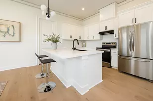 5823 Outer Banks St, Houston, TX 77091 - Photo 5