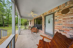 573 Sugar St, Livingston, TX 77351 - Photo 5