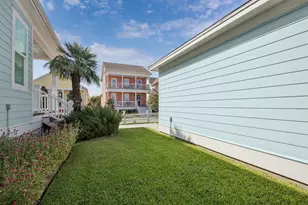 13 Sunrise Row, Galveston, TX 77554 - Photo 27