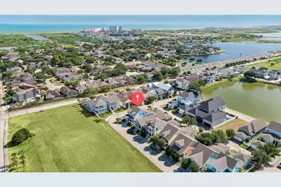 13 Sunrise Row, Galveston, TX 77554 - Photo 31
