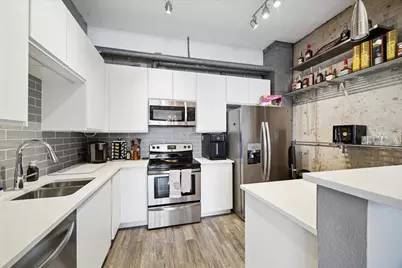 2016 Main Street #2417, Houston, TX 77002 - Photo 7