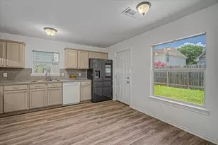 8010 Fox Street St, Baytown, TX 77523 - Photo 5