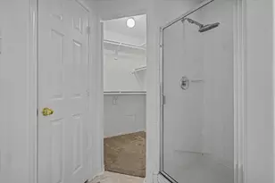 8010 Fox Street St, Baytown, TX 77523 - Photo 13