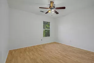 8010 Fox Street St, Baytown, TX 77523 - Photo 15