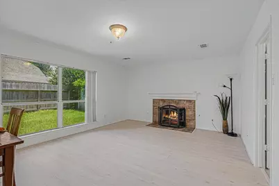 8010 Fox Street Street, Baytown, TX 77523 - Photo 9