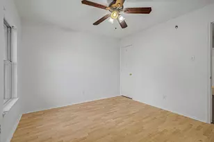 8010 Fox Street St, Baytown, TX 77523 - Photo 17