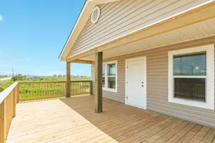 520 Blue Water Hwy Dr, Surfside Beach, TX 77541 - Photo 9