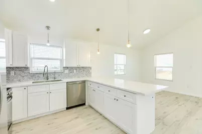 520 Blue Water Hwy Drive, Surfside Beach, TX 77541 - Photo 21