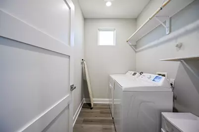 4746 Mallow Street E, Houston, TX 77033 - Photo 19