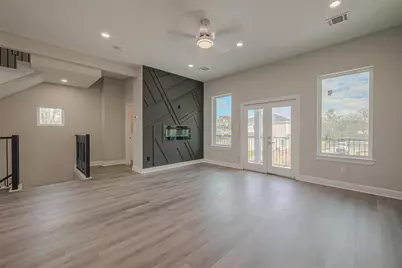 4746 Mallow Street E, Houston, TX 77033 - Photo 23
