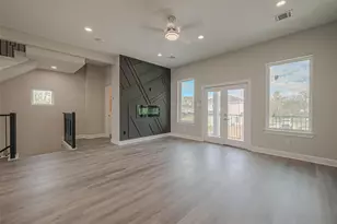 4746 Mallow Street E, Houston, TX 77033 - Photo 23