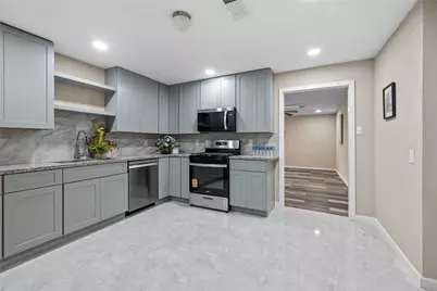 10613 Chadwick Street, Houston, TX 77029 - Photo 17