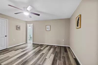 10613 Chadwick Street, Houston, TX 77029 - Photo 19