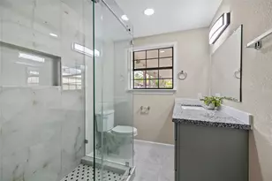 10613 Chadwick St, Houston, TX 77029 - Photo 21