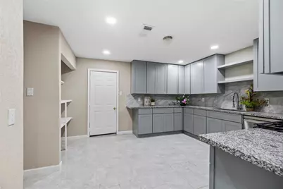 10613 Chadwick Street, Houston, TX 77029 - Photo 15