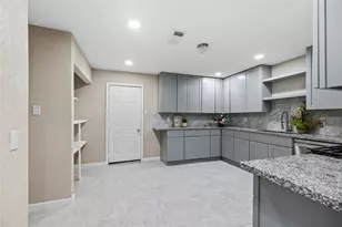 10613 Chadwick St, Houston, TX 77029 - Photo 15