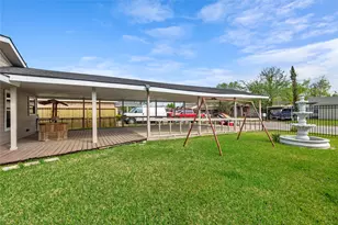 10613 Chadwick St, Houston, TX 77029 - Photo 27