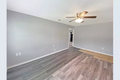 506 Azalea Drive, La Marque, TX 77568 - Photo 5