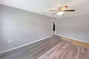 506 Azalea Dr, La Marque, TX 77568 - Photo 5