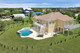 1004 8th St, Dickinson, TX 77539 - Photo 1