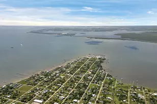 1004 8th St, Dickinson, TX 77539 - Photo 3