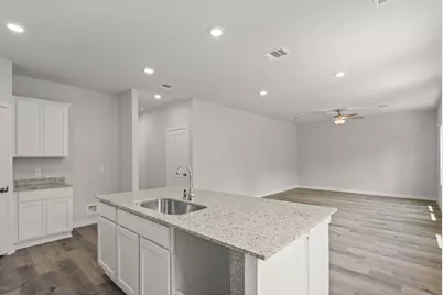 10719 Red Flagstone Drive, Conroe, TX 77306 - Photo 3