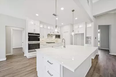 5437 Edgewater Court, Willis, TX 77318 - Photo 7