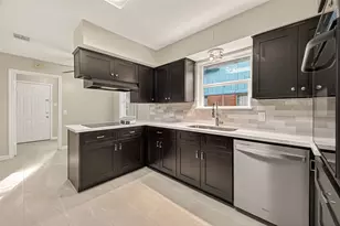 5211 Hummingbird St, Houston, TX 77035 - Photo 21