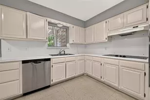 19002 Mirror Lake Dr, Spring, TX 77388 - Photo 15