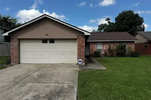 4806 Ripple Creek Dr, Baytown, TX 77521 - Photo 1