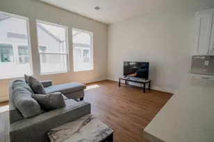 615 Northew St, Houston, TX 77091 - Photo 9