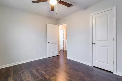 710 Barkley St Street #B, Houston, TX 77022 - Photo 21