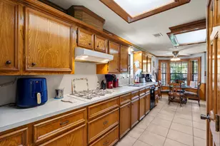 3902 18th St N, Texas City, TX 77590 - Photo 13