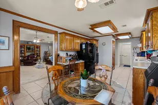 3902 18th St N, Texas City, TX 77590 - Photo 11