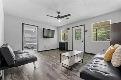 541 Trails End Drive, Cleveland, TX 77328 - Photo 5