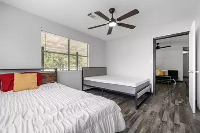 541 Trails End Drive, Cleveland, TX 77328 - Photo 13