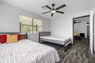 541 Trails End Dr, Cleveland, TX 77328 - Photo 13