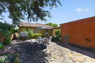 4830 Houston Dr, Galveston, TX 77551 - Photo 25